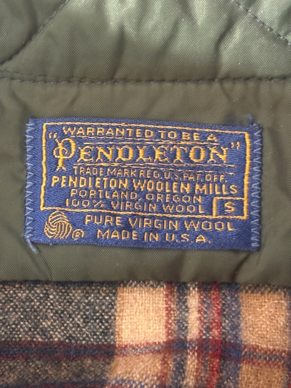 Vintage Pendleton 100% Virgin Wool Plaid Shirt Jacket Quilted Lined Made in USA - Picture 7 of 9
